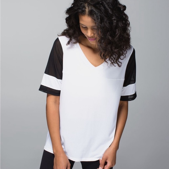 lululemon athletica Tops - Lululemon athletica Sport Tee White Black size 12